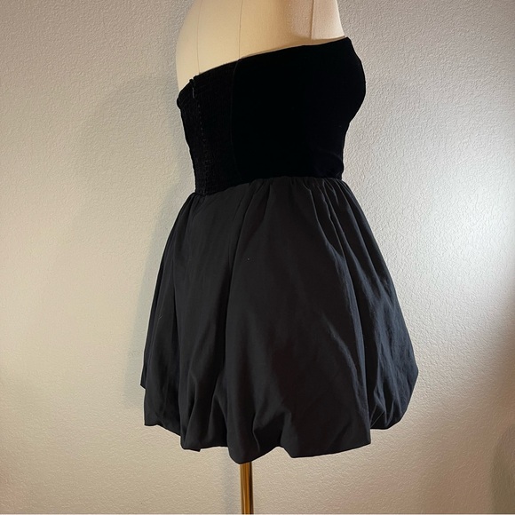 Reformation St. Louis Velvet Dress, Black, size 10 - Picture 6 of 14